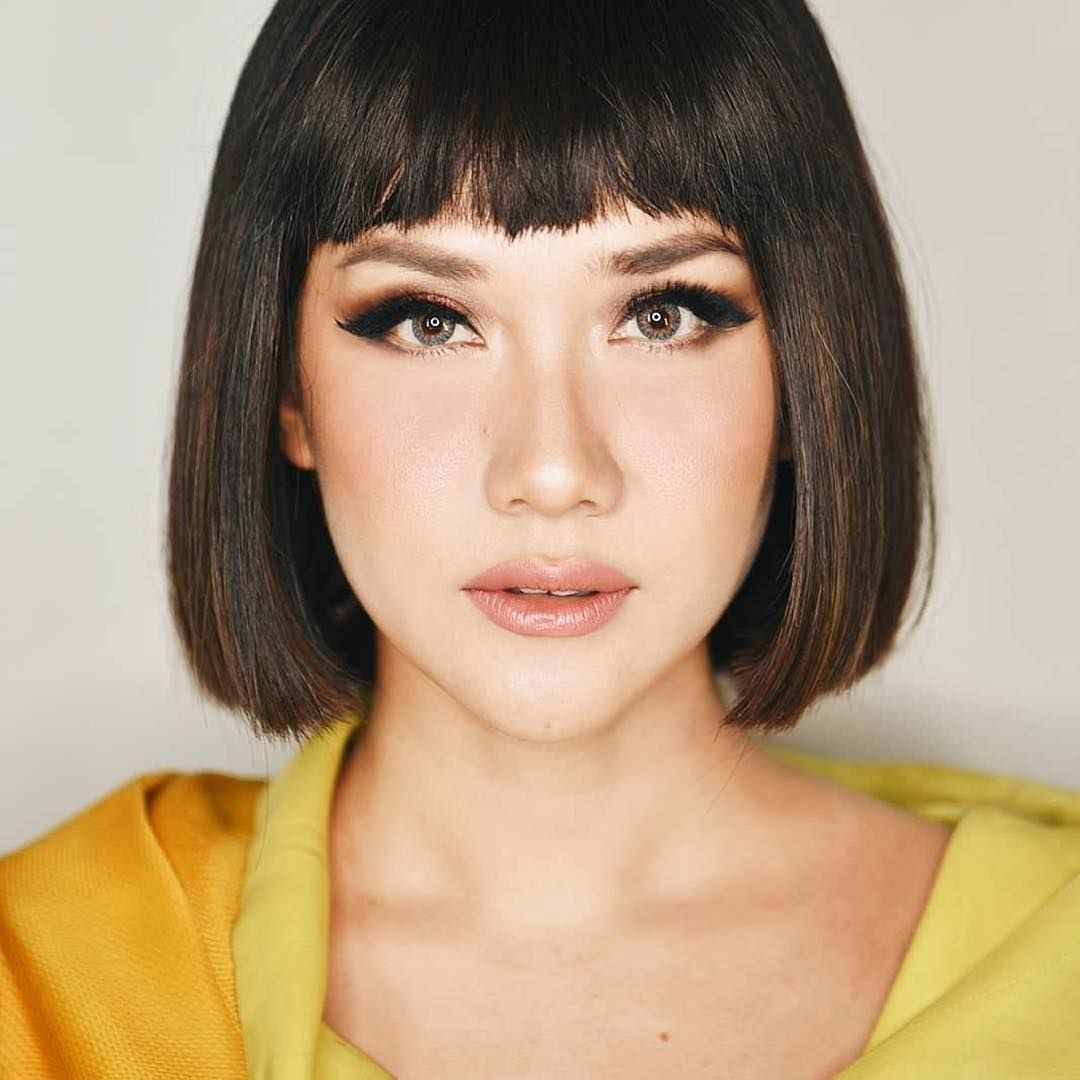 10 Model  Rambut  Pendek  Wanita  Terbaru 2021