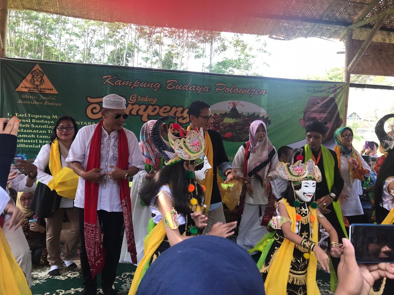 Di Kampung Polowijen Malang, Sandiaga Singgung Ekonomi Berbasis Budaya