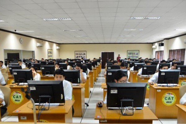 Jatim Siapkan 1000 Unit Komputer Jelang Ujian CPNS