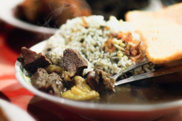 7 Kuliner Kaki Lima Surabaya Ini Wajib Masuk Daftar Icip Kamu
