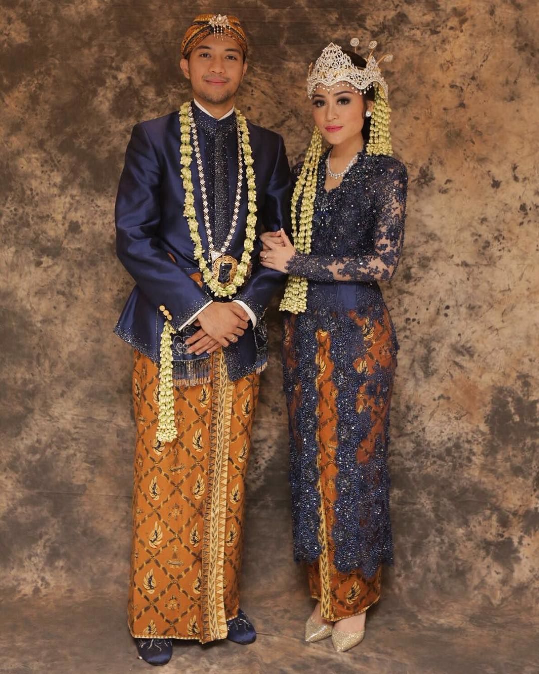 Baju Pernikahan Adat Sunda - Homecare24