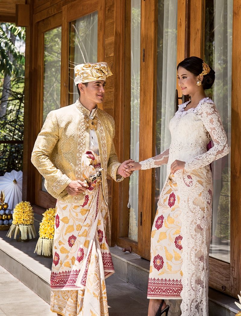 11 Baju Pernikahan  Adat Bali  Seperti Bangsawan Dalam Sehari
