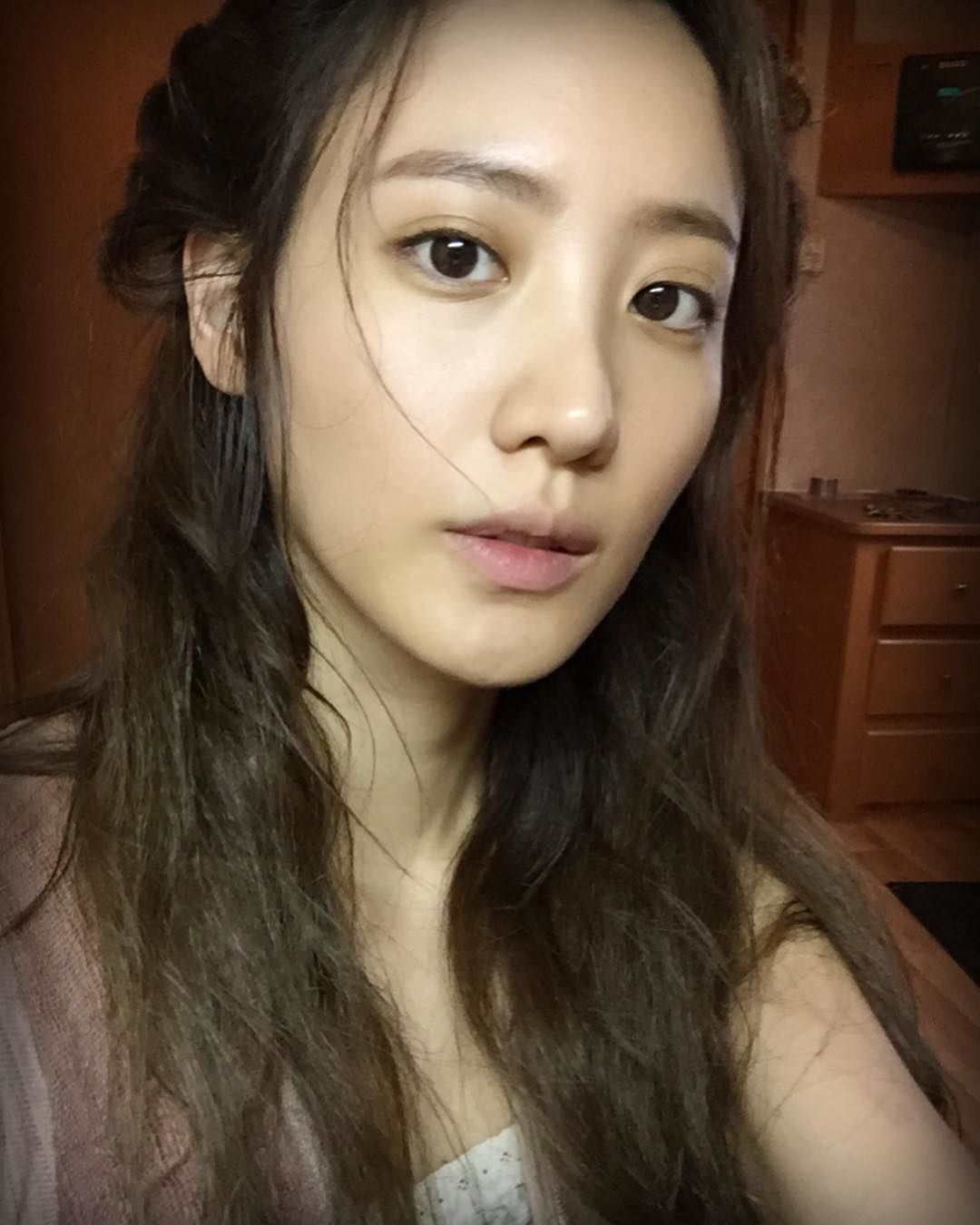 10 Fakta Claudia Kim, Aktris Korea Pemeran Nagini di Fantastic Beasts