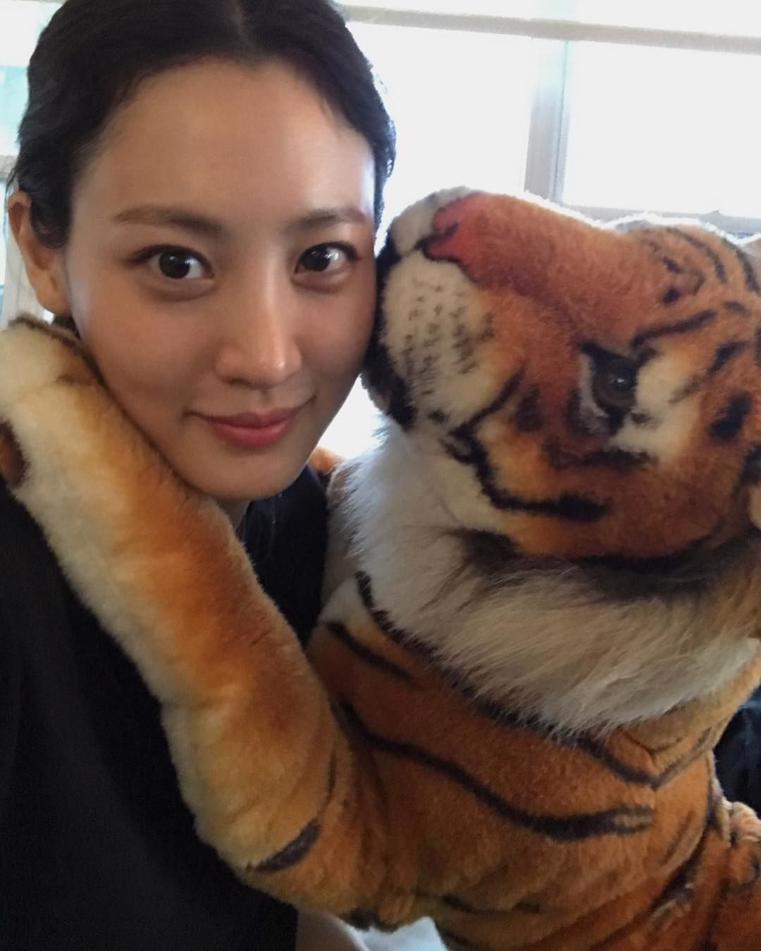 10 Fakta Claudia Kim, Aktris Korea Pemeran Nagini di Fantastic Beasts