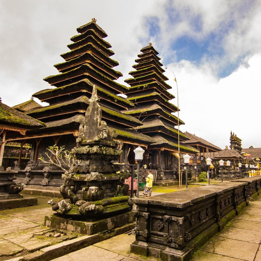 5 Tempat Wisata di Karangasem Bali yang Jadi Buruan Anak Instagram