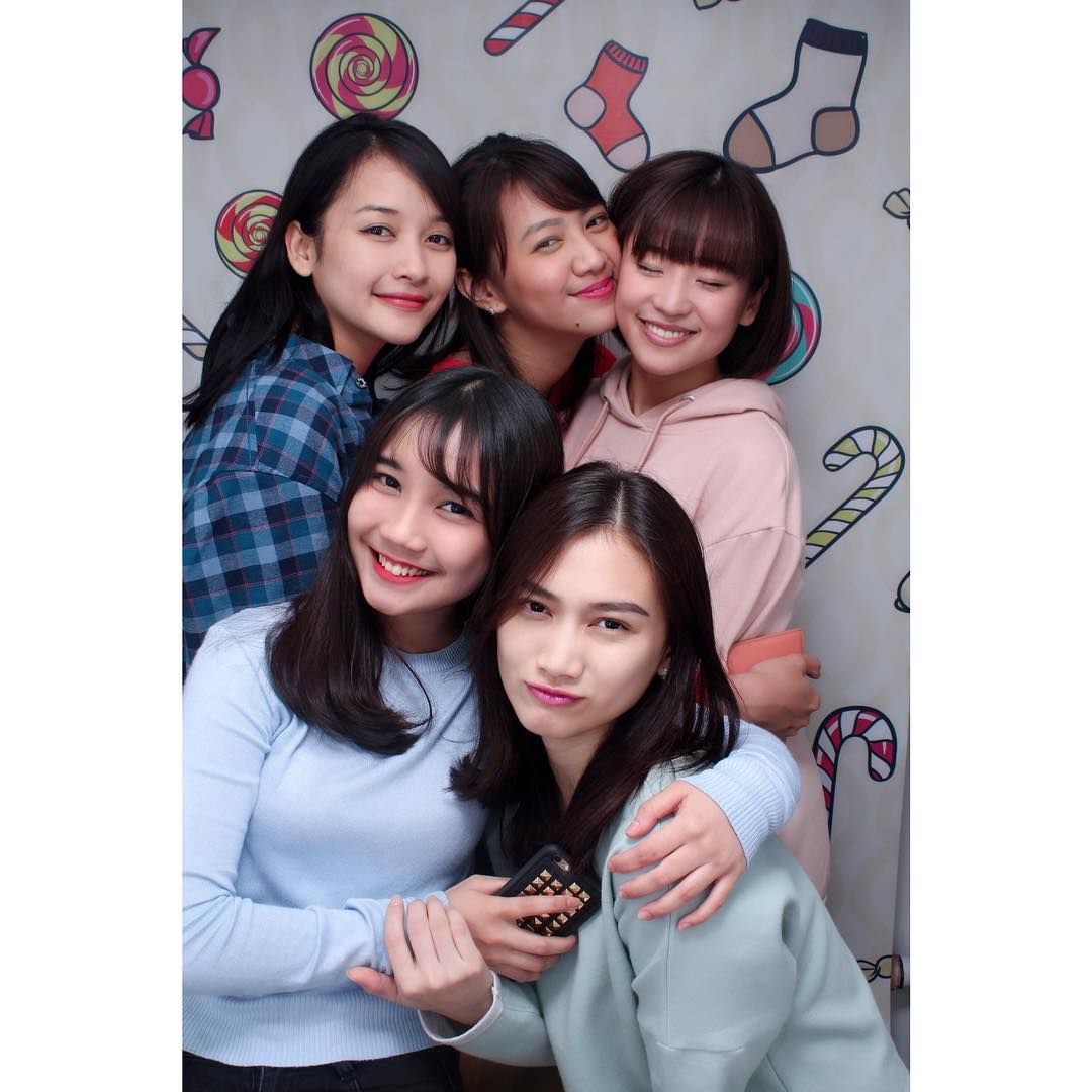 Kompak Walau Telah Graduate 10 Potret Persahabatan Eks Member JKT48