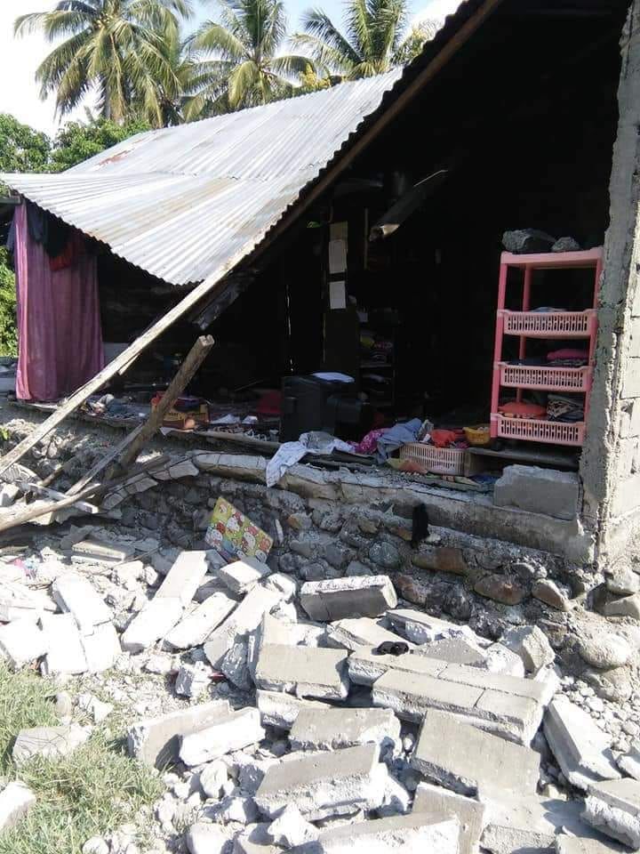 Bantu Korban Gempa Palu, Risma Kirim Dokter Hingga Petugas Makam