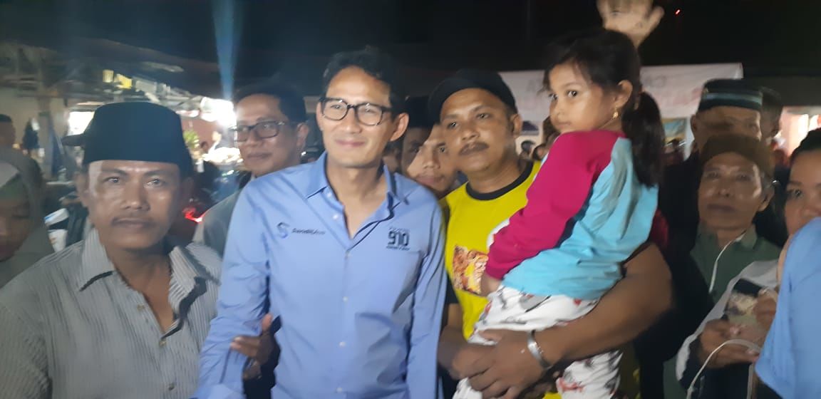 Kunjungi Pasar Jagir, Sandiaga Janjikan Ini