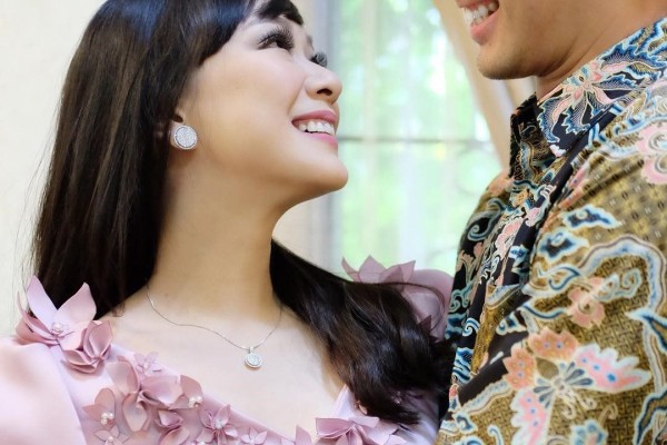 Mesra Banget, 8 Potret Yuanita Christiani dan Calon Suaminya di Bali