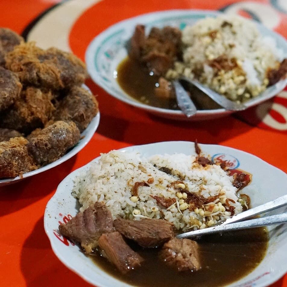 Legendaris, 8 Kuliner Asal Surabaya Ini Gak Boleh Dilewatin
