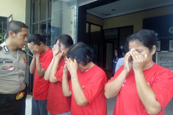 Terbelit Utang dan Tagihan Arisan, Ica Tega Jual Anaknya Rp15 Juta