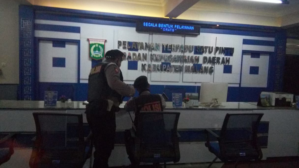 KPK Geledah Kantor Dinas Hingga Pendopo Kabupaten Malang Selama 7 Jam