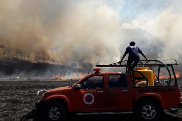 10 Gunung yang Terbakar Sepanjang Tahun Ini, Kondisinya 