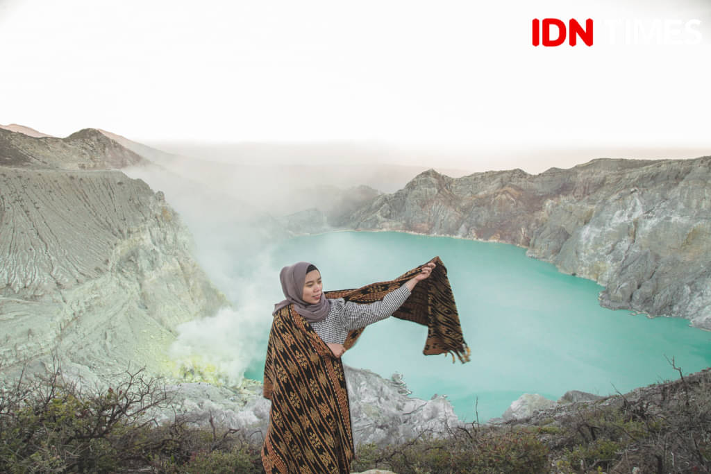 15 Pesona Gunung Ijen Yang Menawan, Indahnya Bikin Susah Move On