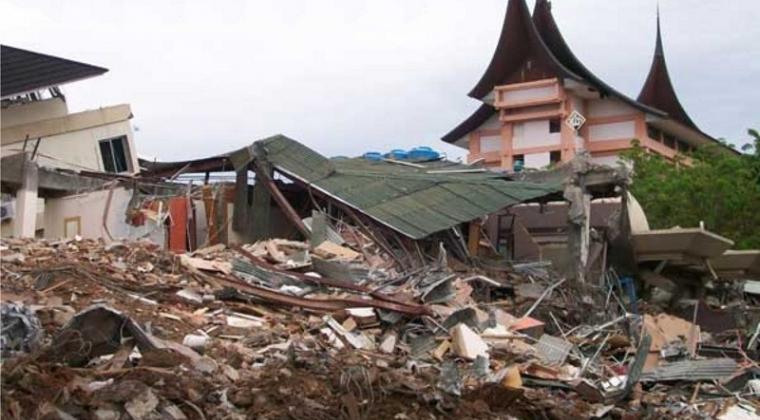 5 Daerah di Indonesia yang Pernah Dilanda Gempa Hebat Lebih dari 7 SR 