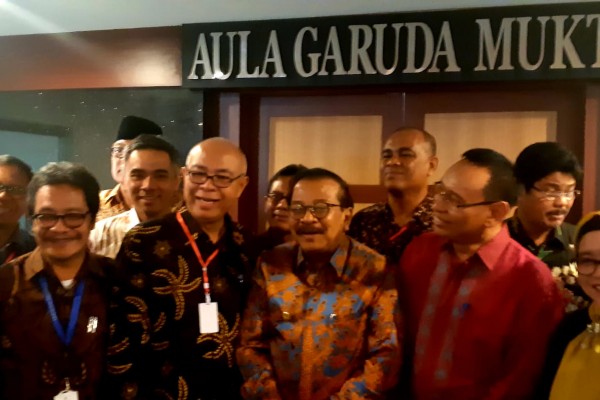 Soekarwo Minta Kampus Tambah Jatah untuk Lulusan SMK