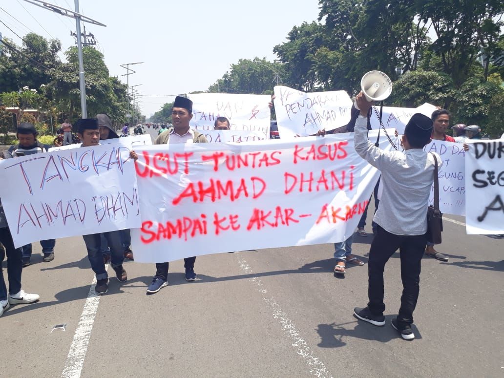 Masyarakat Desak Polda Jatim Jemput Paksa Ahmad Dhani
