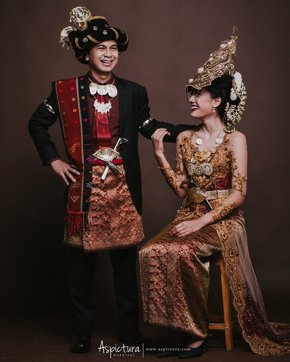 10 Ide Prewed Berbaju Adat Nusantara, Kekinian tapi Tetap ...