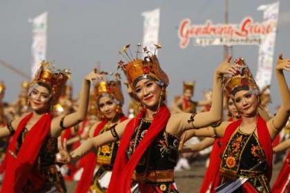 Menpar: Gandrung Sewu Kembali Masuk Kalender Wisata Nasional 2019