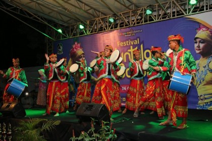 Festival Gandrung Sewu Bikin Warung Rakyat dan Restoran Laris Manis