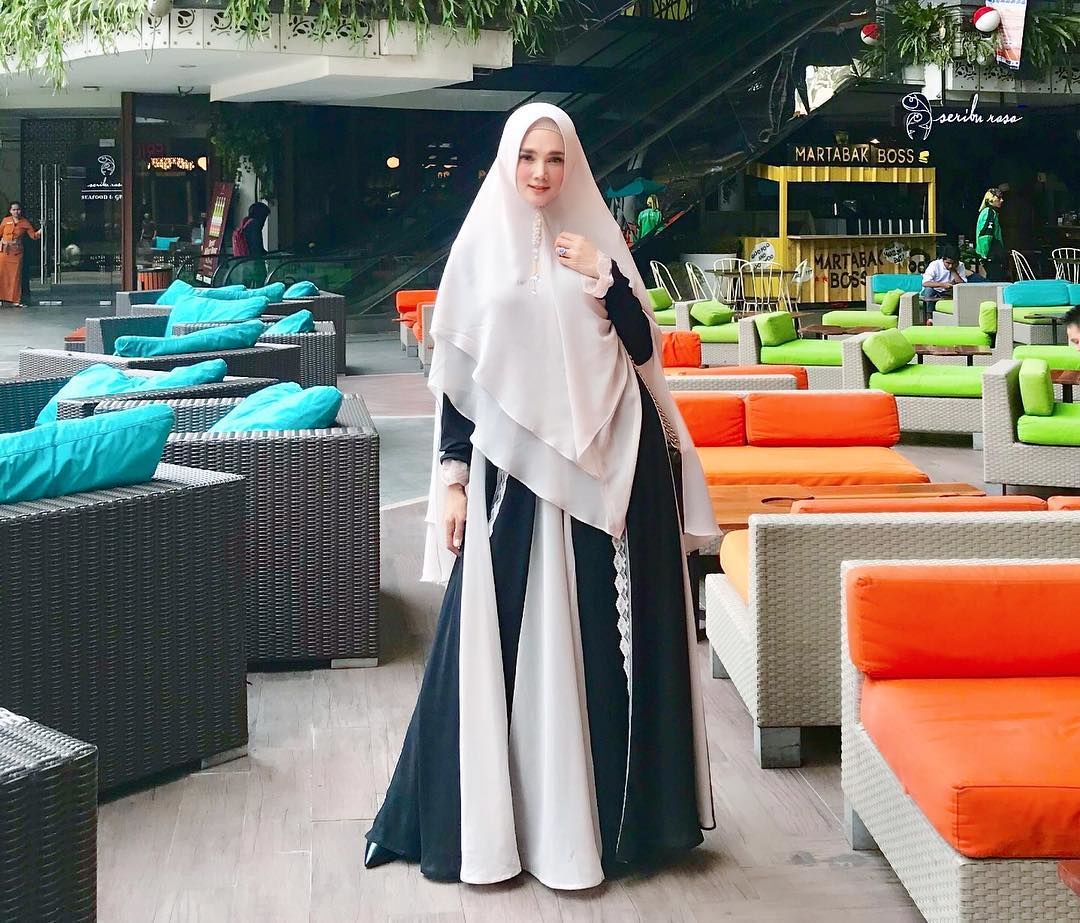 10 Gaya Fashion Hijab Mulan Jameela Syari Bisa Dibawa Ke Kondangan