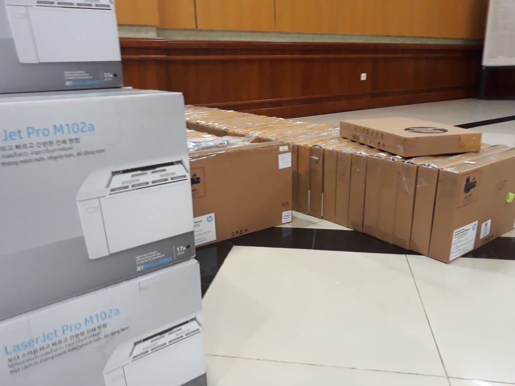 Menkeu Hibahkan 500 Laptop Bekas IMF Untuk Bali Hingga Banyuwangi