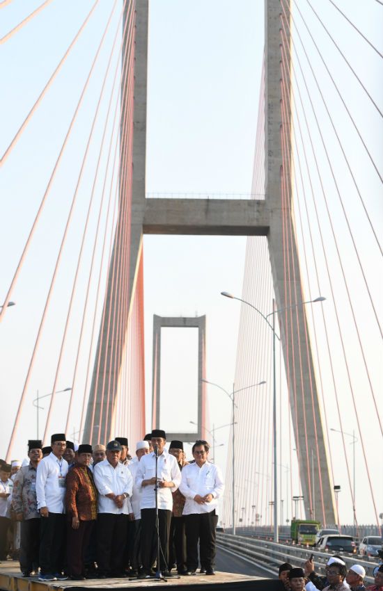 Presiden Jokowi Gratiskan Tol Suramadu, Ini Dampak Ekonominya