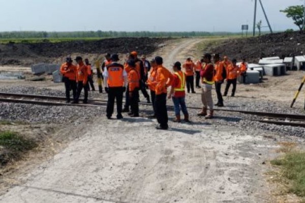 Antisipasi Kecelakaan, PT KAI Madiun Alihkan 2 Perlintasan Sebidang