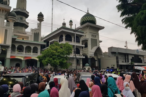 Datang Sejak Dini Hari, Massa Aksi Bela Kalimat Tauhid Batal Aksi
