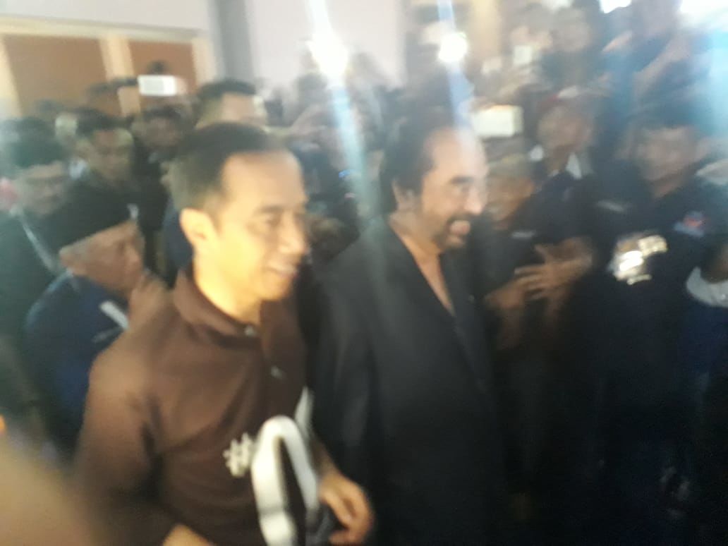 Jokowi Singgung Politik Sontoloyo di Depan Kader Nasdem