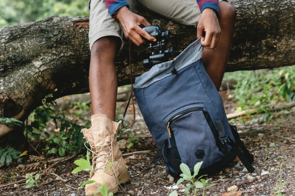 5 Tips Memilih Sepatu Hiking yang Bisa Digunakan Juga untuk Bergaya
