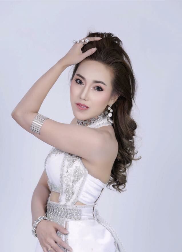 11 Potret Manis Penappa Naebchid yang Viral Lewat Lagu Wik Wik Wik