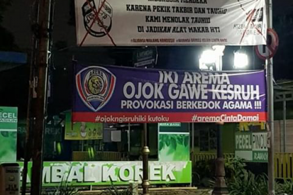Banyak Bermunculan Spanduk Aremania Tolak Bela Tauhid di Kota Malang
