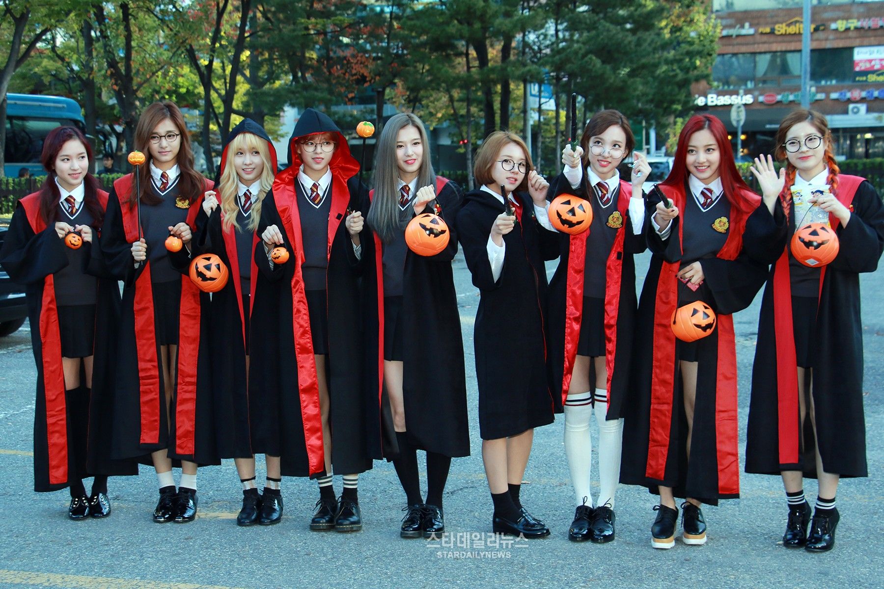 8 Kostum  Halloween Paling Unik ala Artis Korea Berani 