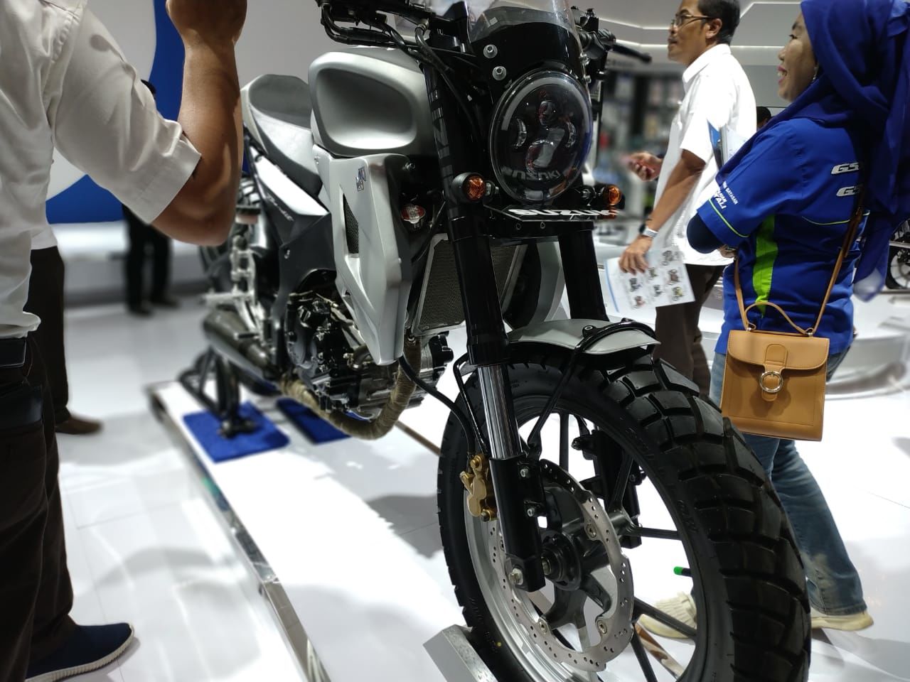 FOTO: Suzuki Bandit Hasil Modifikasi, Makin Garang dan Bengis!