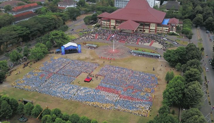 KKN Daring UGM Dituntut Mengedukasi Warga Desa Informasi COVID-19   