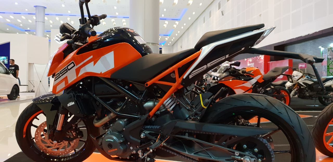Lebih Ramah Kantong, KTM Duke 250 Siap Tantang Ninja dan CBR