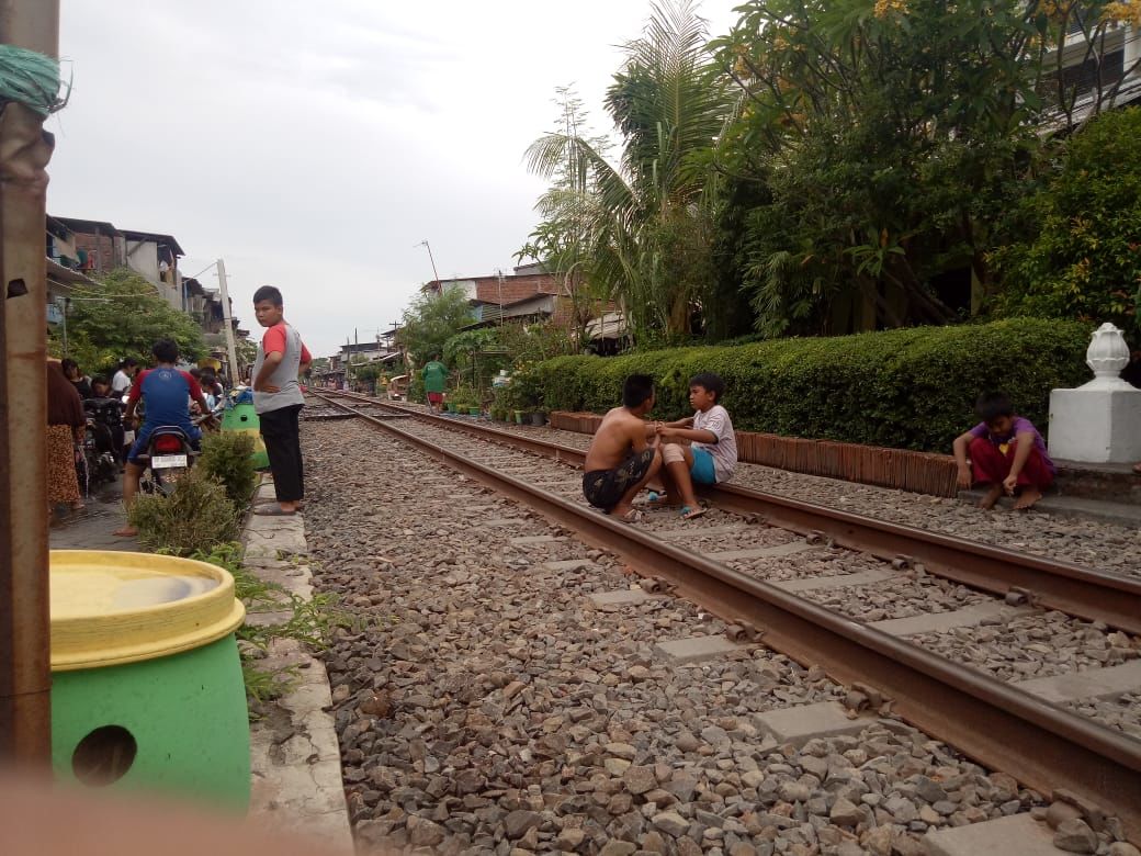 Korban yang Tertabrak Kereta di Surabaya Alami Gangguan Pendengaran