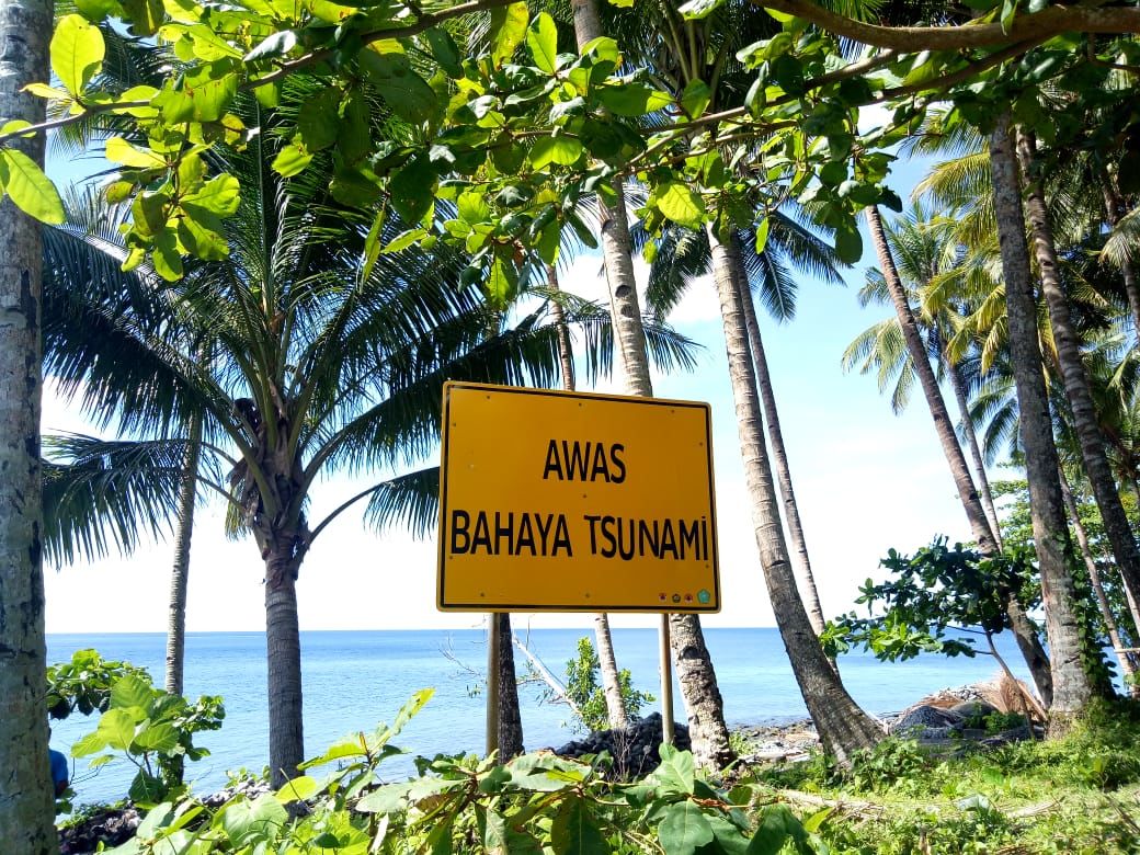 Kepulauan Sangihe, Tertinggal karena Susah Sinyal