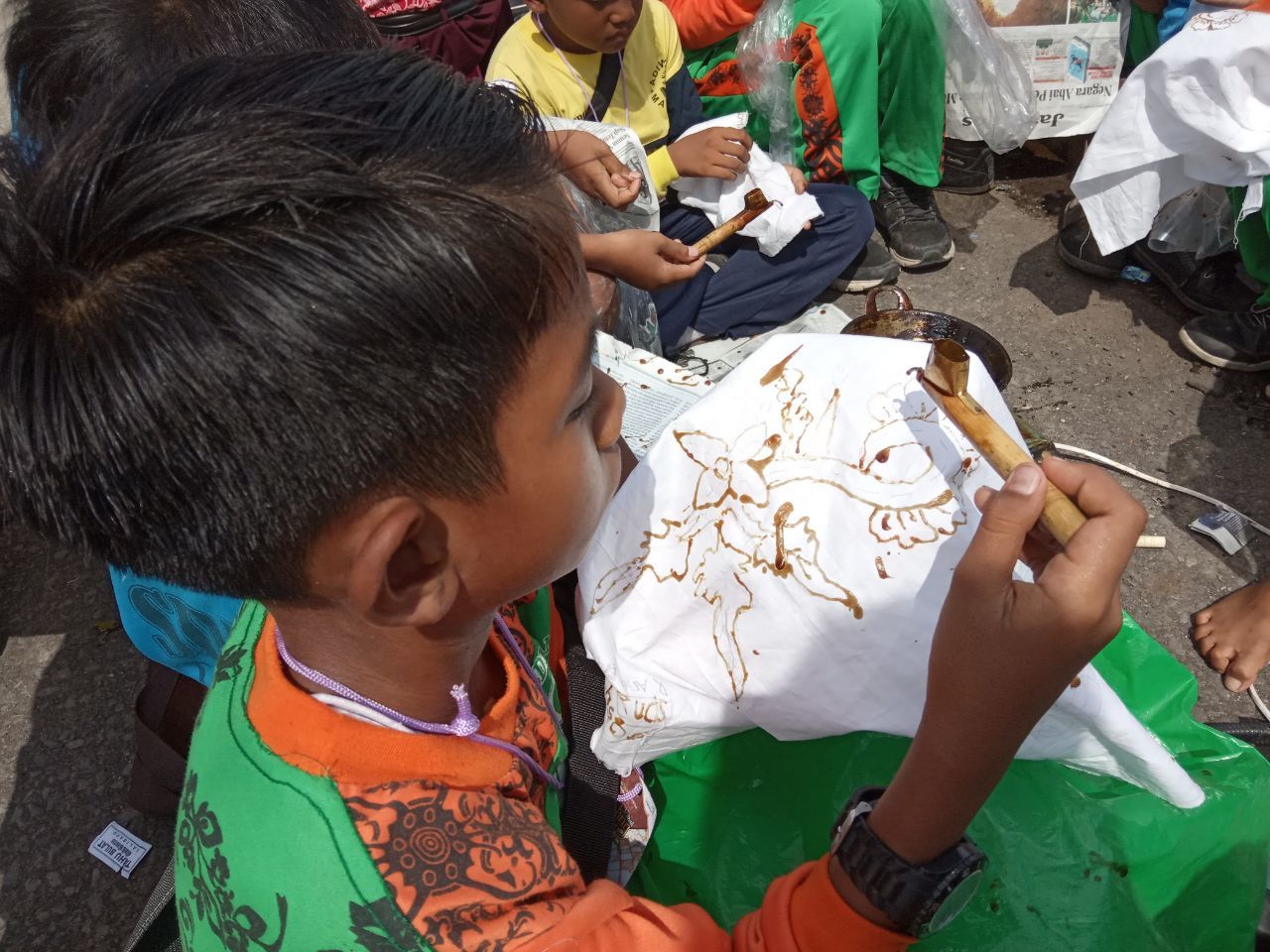 Siapkan Generasi Terampil, 1000 anak Membatik Bersama  