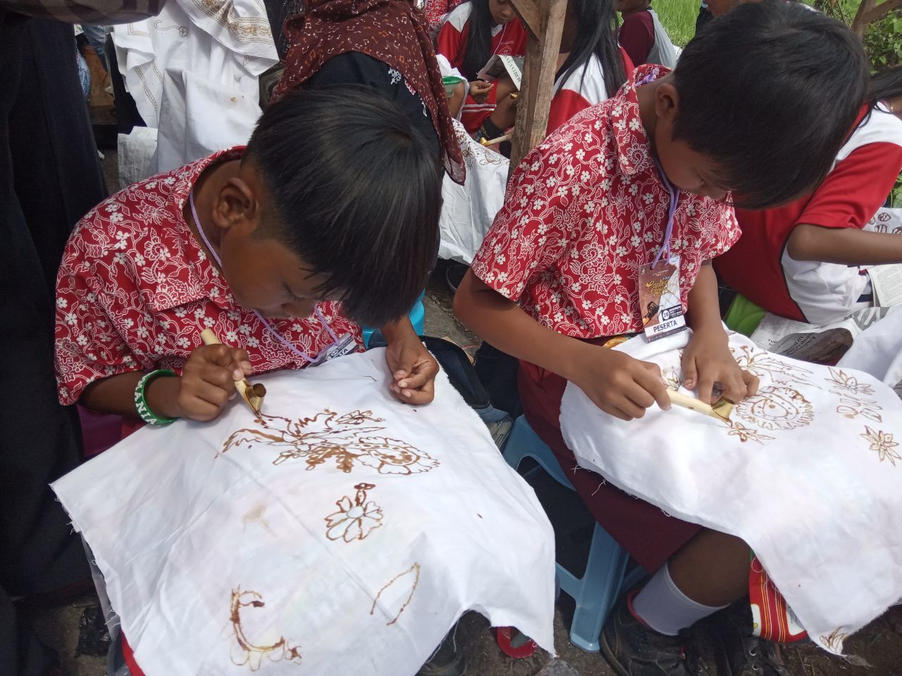 Siapkan Generasi Terampil, 1000 anak Membatik Bersama  