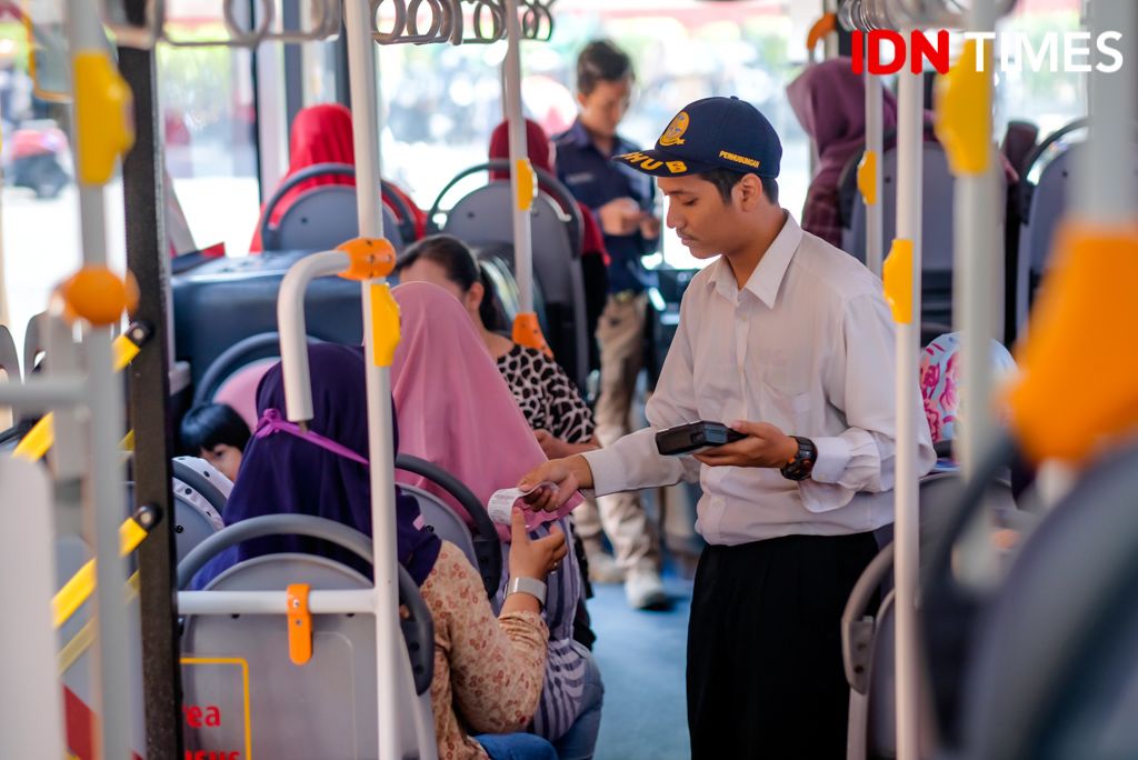 Baru Beroperasi, Bus TMP Bandung-Baleendah Ditolak Angkot dan Preman