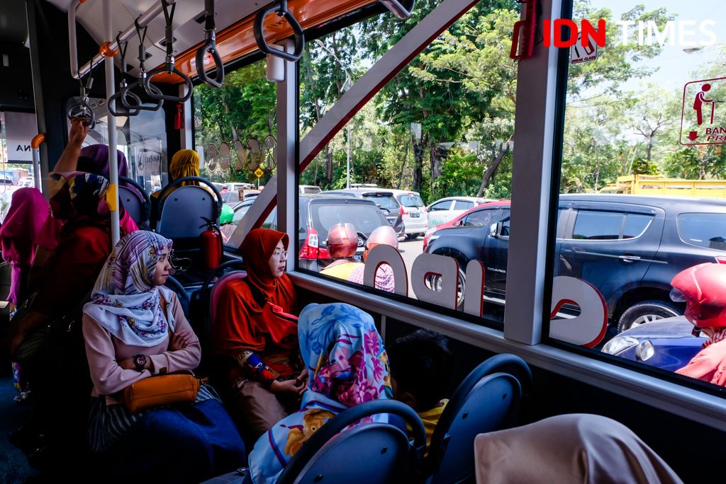 Baru Beroperasi, Bus TMP Bandung-Baleendah Ditolak Angkot dan Preman