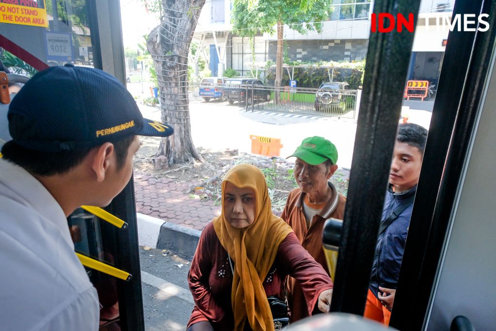 Baru Beroperasi, Bus TMP Bandung-Baleendah Ditolak Angkot dan Preman