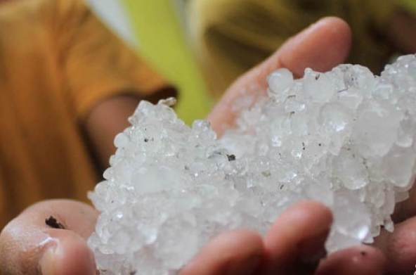 4 Wilayah di Jateng Diperkirakan Bakal Diguyur Hujan Es