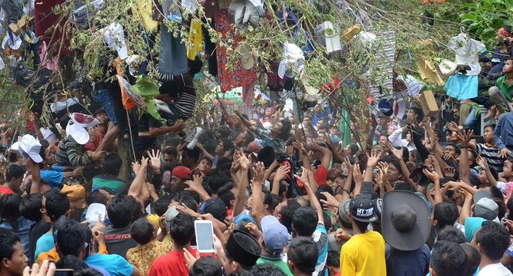 Selain 'Maudu Lompoa', 4 Tradisi Unik Peringatan Maulid di Indonesia