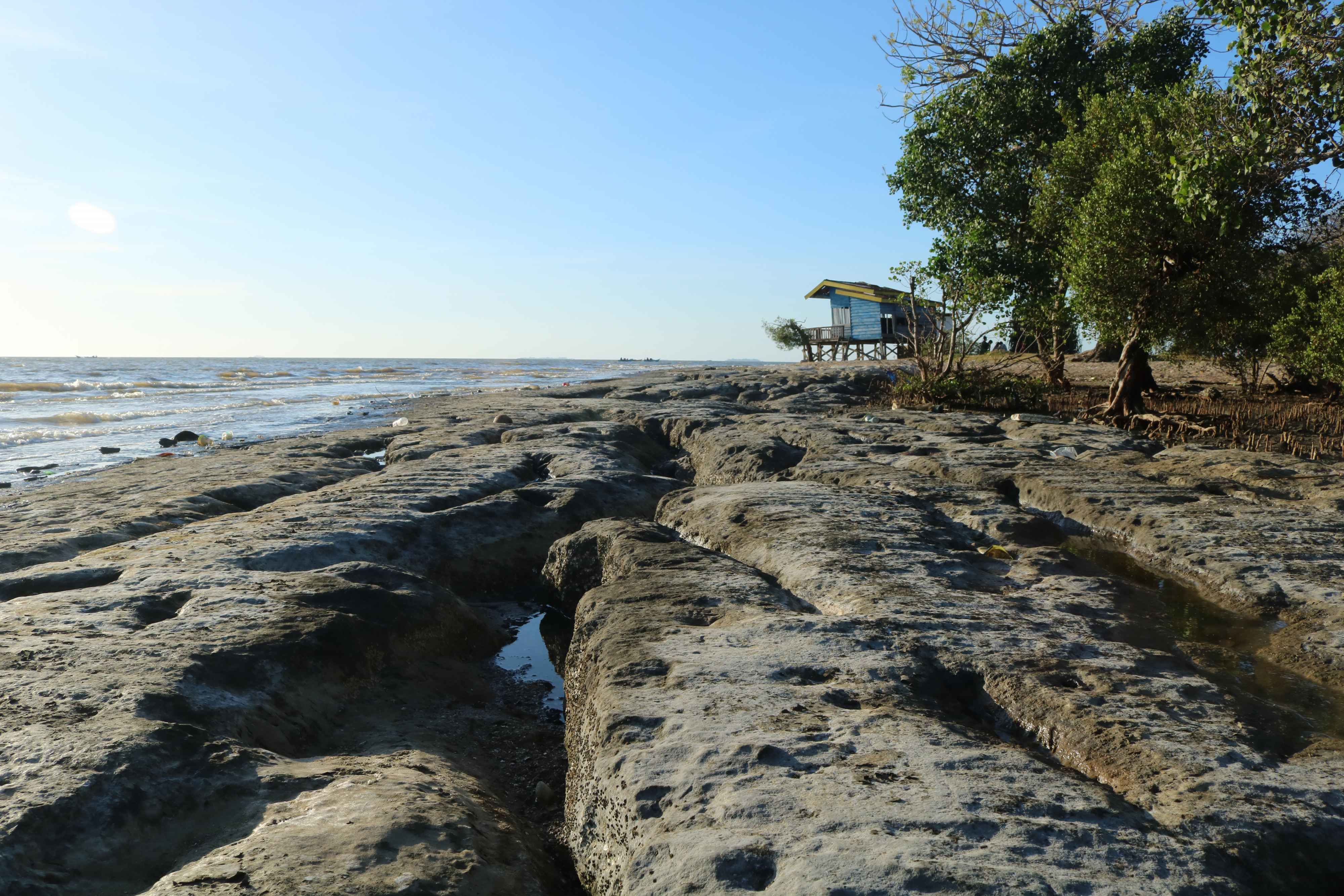 10 Potret Keindahan Pantai Kuri Caddi, Tak Jauh dari Makassar