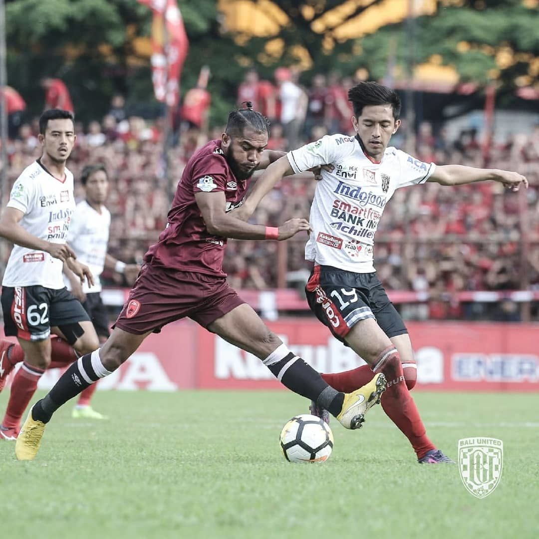 Cukur Bali United 4-0, PSM Kembali Duduki Puncak Klasemen Liga 1