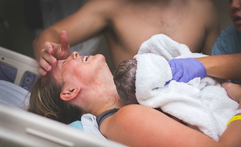 Seorang Ibu Melahirkan di Toilet Pelabuhan Semayang, Bayinya Meninggal