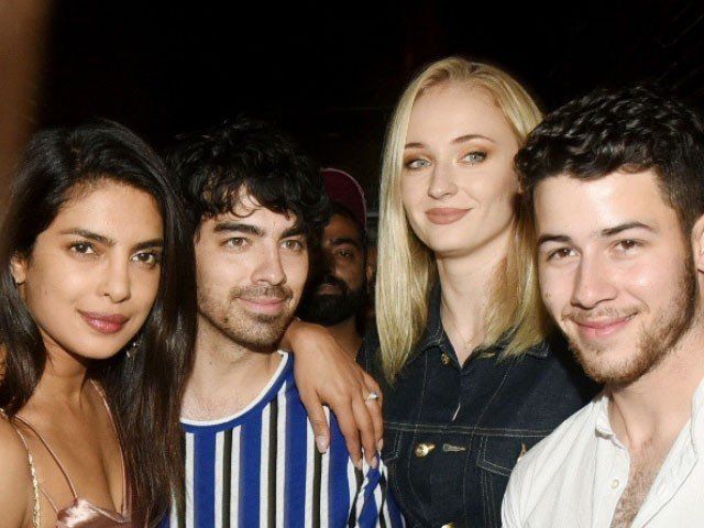 Jonas Brothers arrives in India, 12 pictures of prepared parties Priyanka & Nick